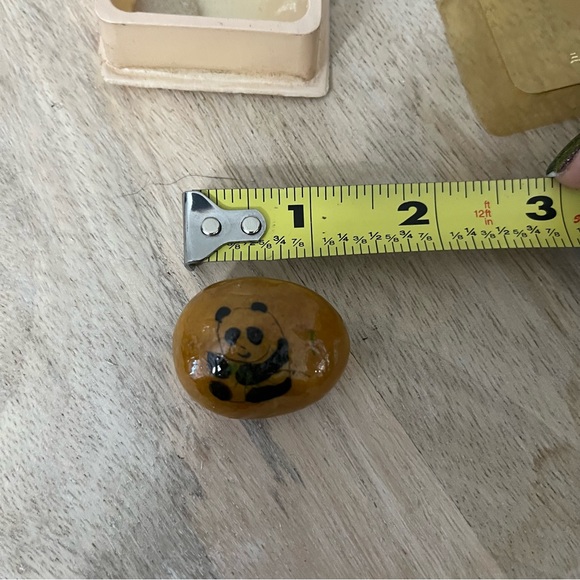 Vintage Hand Painted Stones from Three Gorges China - Picture 7 of 10